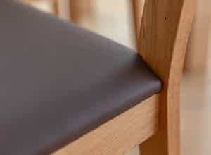 Σετ Τραπεζαρίας Gaia με 4 Καρέκλες Prato – Φυσικός Δρύς & Καφέ Δερμάτινο Κάθισμα 200×100×75